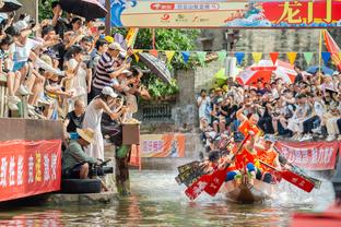 贝林厄姆社媒庆祝进入2023FIFA年度最佳阵容